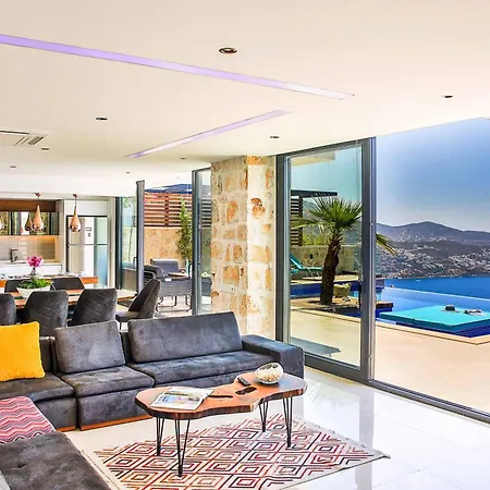 Tigra Kalkan